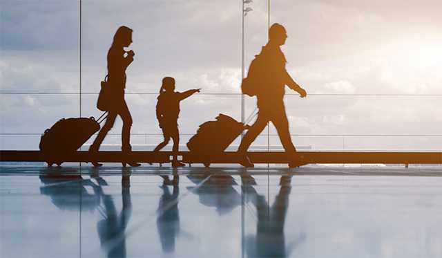 Кожен другий українець хоче емігрувати