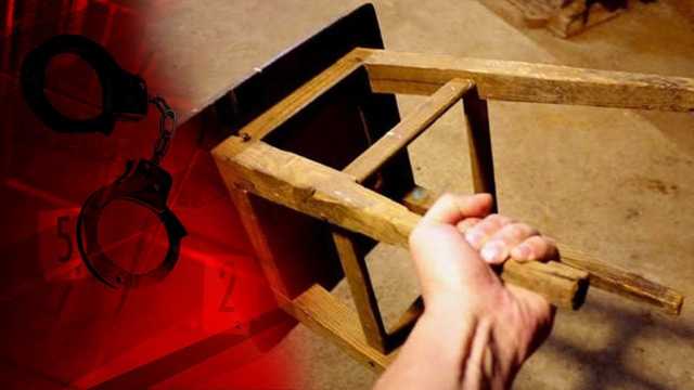 На Сумщине 19-летний парень забил табуреткой свою соседку