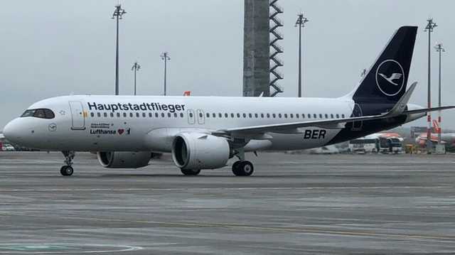 Авиакомпания Lufthansa перестанет пускать на борт в обычных масках с 1 февраля