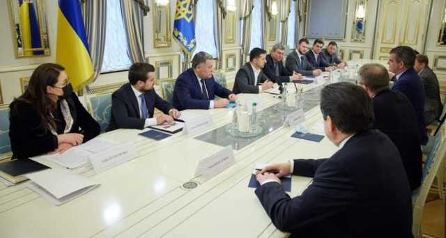 Зеленский решил заманить в «Укрзализныцю» швейцарских инвесторов