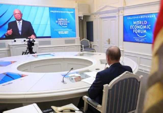 Решил "помахать булавой": эксперт пояснил угрозы Путина на форуме в Давосе