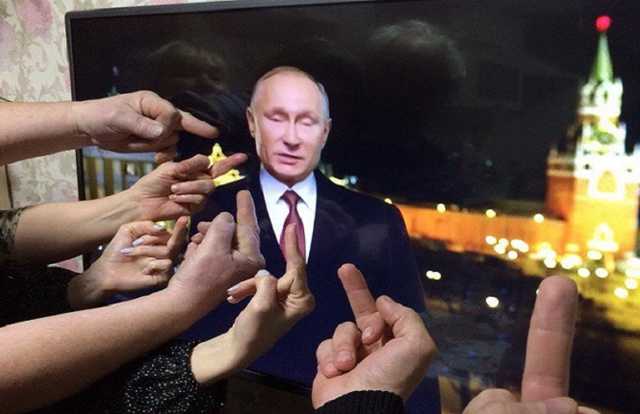   :      10   Bloomberg