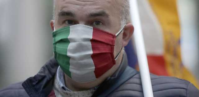 "Мы вас расстреляем": в итальянском городе мафия запретила медикам пользоваться сиреной