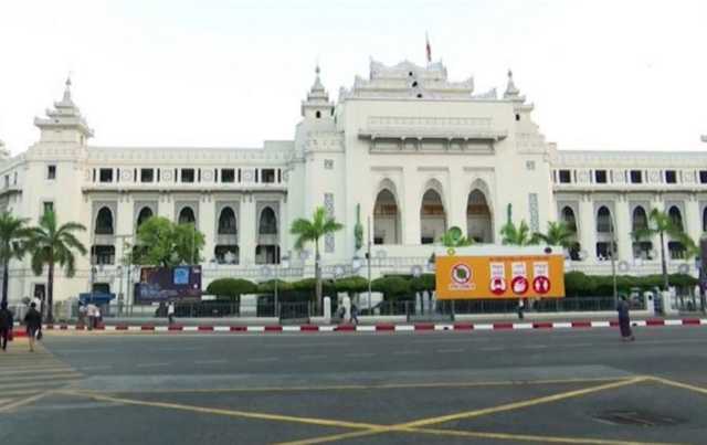 Переворот в М’янмі: лікарі загрожують страйком, в соцмережах закликають до протесту