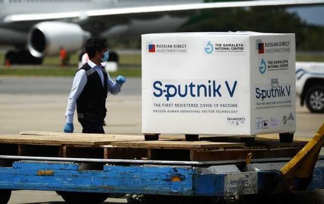 Жители ОРДЛО отказываются от российской вакцины. Им угрожают увольнениями