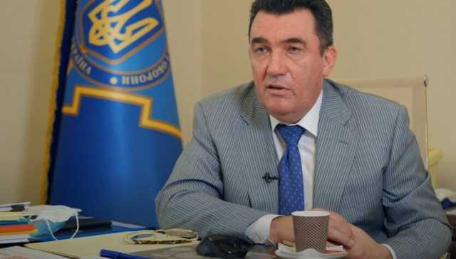 Данилов ответил иностранным защитникам телеканалов Медведчука