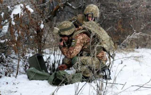 Сутки на Донбассе: двое военных погибли, четверо получили ранения