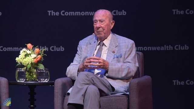 В США умер столетний госсекретарь администрации Рональда Рейгана