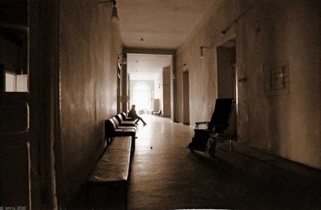 В Сумах прокуратура взялась за врачей после смерти больной с подозрением на COVID-19