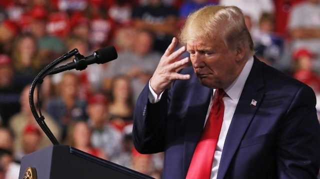 Трамп едва не сорвался на крик из-за действия своих адвокатов по импичменту