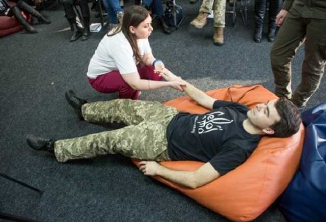 «Все плохо, и это не относительно». Как работают с освобожденными из плена