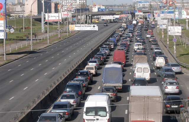 Суд постановил переименовать проспект Бандеры