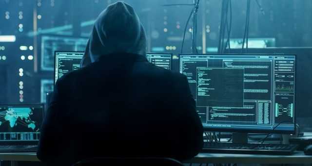 Украинцев атакуют в соцсетях мошенники: как зарабатывают на "вакцине"