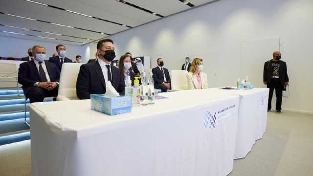 Визит в ОАЭ: Зеленский подписал договоры стоимостью свыше 3 миллиардов долларов