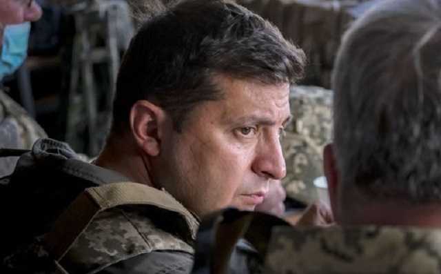 Зеленский озвучил версии гибели троих военных ВСУ на Донбассе