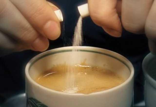 Двох чоловіків, які їхали до Житомира з Києва, отруїли клофеліном та пограбували