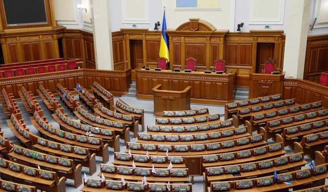 У ВР хочуть заборонити українцям скаржитися омбудсмену на президента, Кабмін і Раду