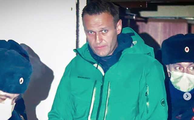 Навальный: как одному деду в бункере приснился кошмар