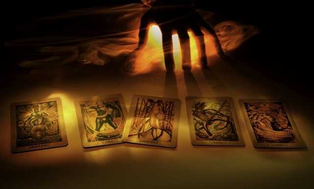 Мольфары предсказали Украине нового молодого лидера