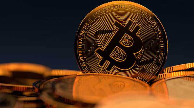 Биткоин впервые в истории подорожал до 57 тысяч долларов