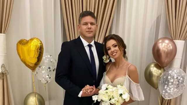 Глава Госмиграционной службы и Настя "с собачкой из Уханя" поженились