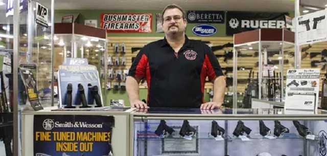 Оружие в Украине можно будет купить просто: в МВД озвучили детали