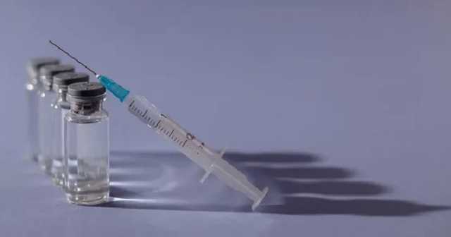 У Зеленского объявили дату и время прибытия в Украину первой партии вакцины CoviShield