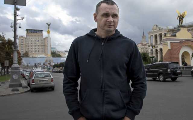 Приходите к ОП, кто готов защищать патриотов, - Сенцов о приговоре Стерненко