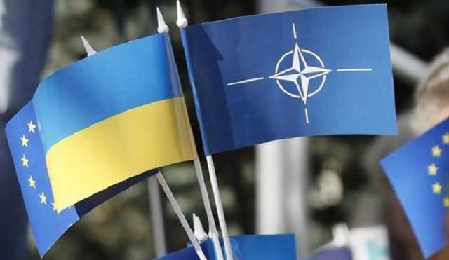 Зеленский утвердил программу Украина-НАТО на год