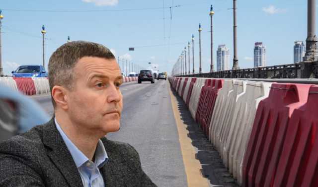 “Киевавтодор” никак не выберет проектировщика реставрации моста Патона