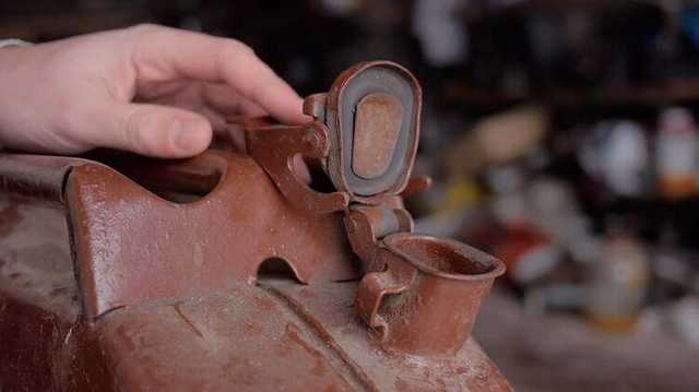 Пьяный одессит решил облить бензином и сжечь киоск, где ему не продали сигареты