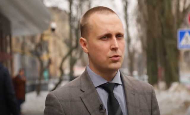 Самолет «Приватбанка» развернул Скомаров, который метит на место Сытника