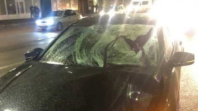 В Киеве Acura сбила на смерть пешехода