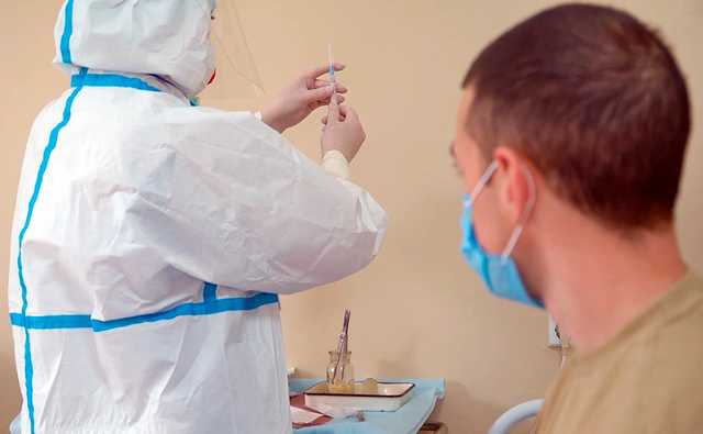 Врач назвал шесть противопоказаний к вакцинации от коронавируса
