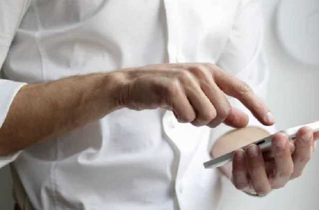 Адвокат порівняв «суд у смартфоні» зі сценарієм «95 кварталу»