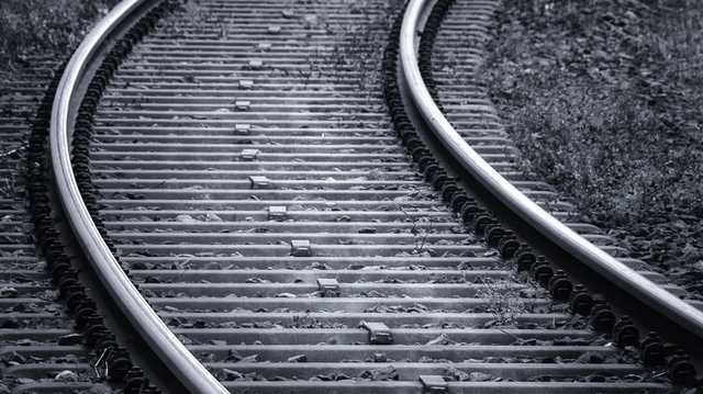 В Киеве на Центральном вокзале мужчине отрезало ноги поездом