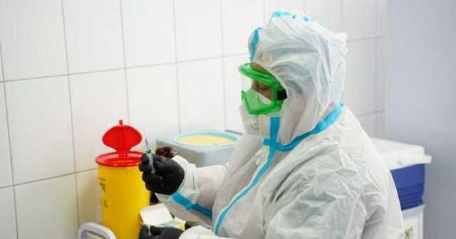 Бесплодие, склероз и генетическая мутация: вся правда и фейки о вакцинации в Украине