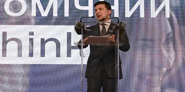 Зеленский назвал деятельность Порошенко «г@вном»