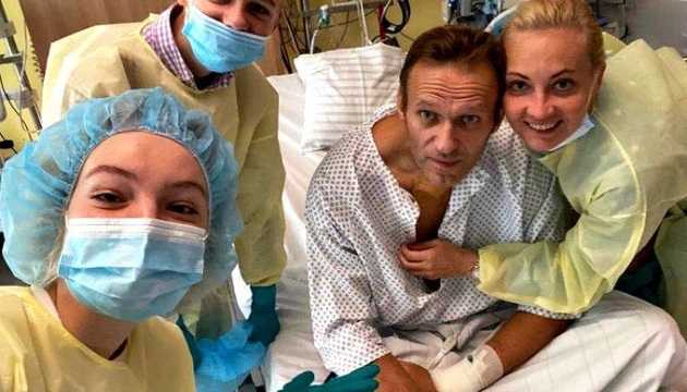 Журналисту Russia Today поручали следить за Навальным в Германии — Bild