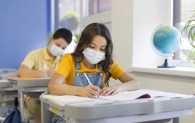 У Київській області частина шкіл достроково пішла на канікули через COVID-19 та ГРВІ