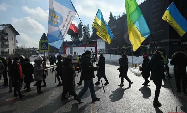Предприниматели заблокировали "Буковель" с требованием закрыть курорт на карантин