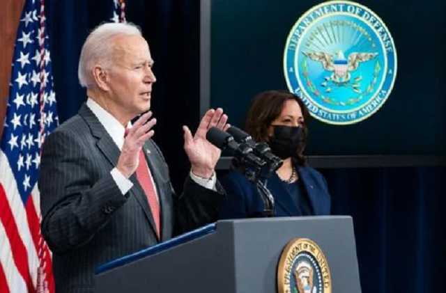 Экс-посол США объяснил, почему Байден до сих пор не позвонил Зеленскому