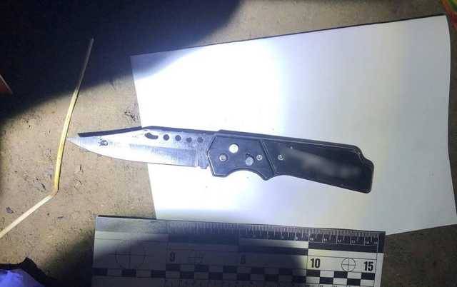 Нанес 11 ударов ножом: на Буковине за убийство задержали 19-летнего юношу