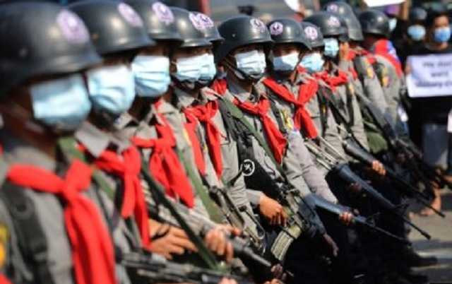 Вночі солдати М’янми вбили двох людей