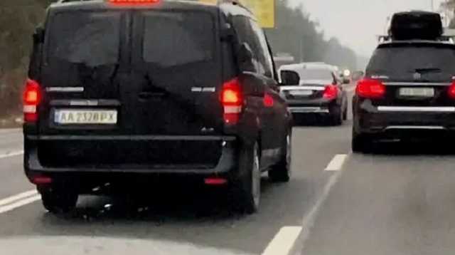 Кортеж Ахметова носится по Киеву с двукратным превышением скорости