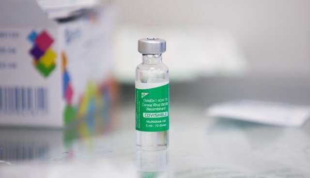 В Гане задержали трех должностных лиц за похищение вакцины Covishield