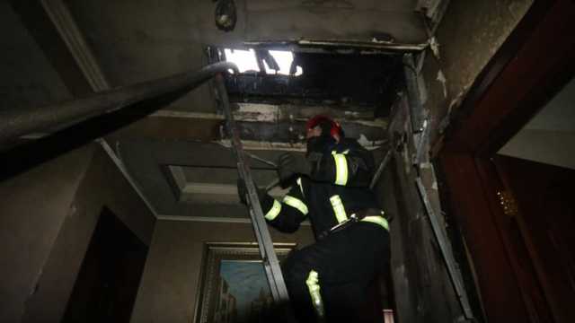 В Киеве вспыхнул пожар в частном доме