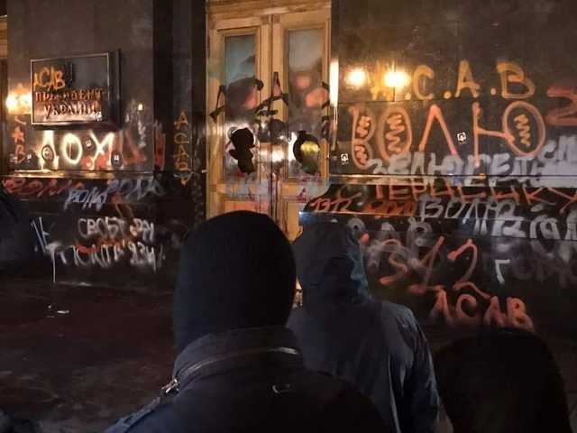 Зеленскому надо просто перестать стрелять себе в ногу — Казанский