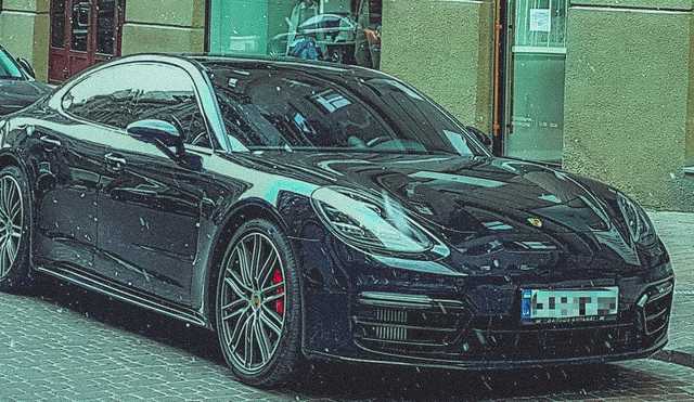 В Киеве пьяный полицейский сбежал со службы и устроил стрельбу