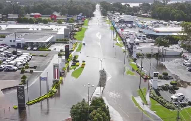 Такої повені не було 100 років: в Австралії продовжують евакуйовувати людей